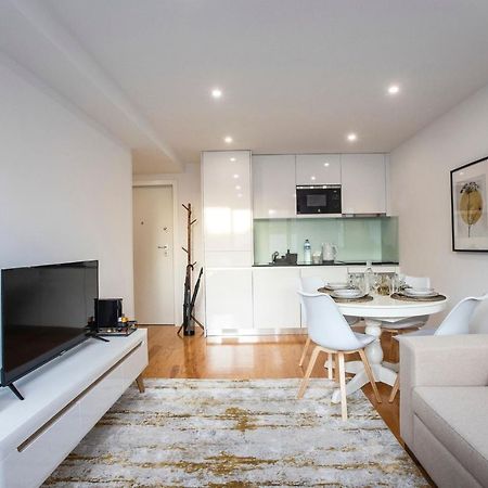 City Center 2Br Flat W/ Ac By Lovelystay ポルト エクステリア 写真