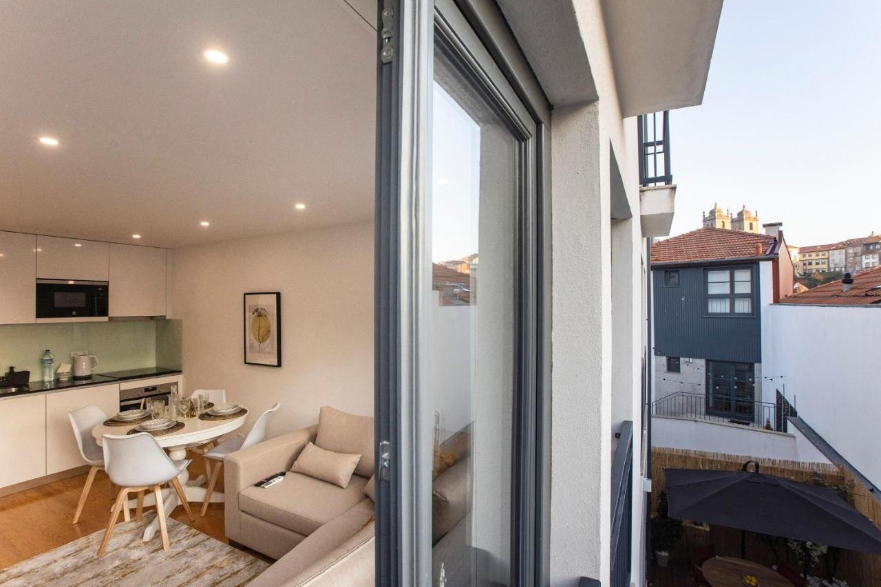 City Center 2Br Flat W/ Ac By Lovelystay ポルト エクステリア 写真